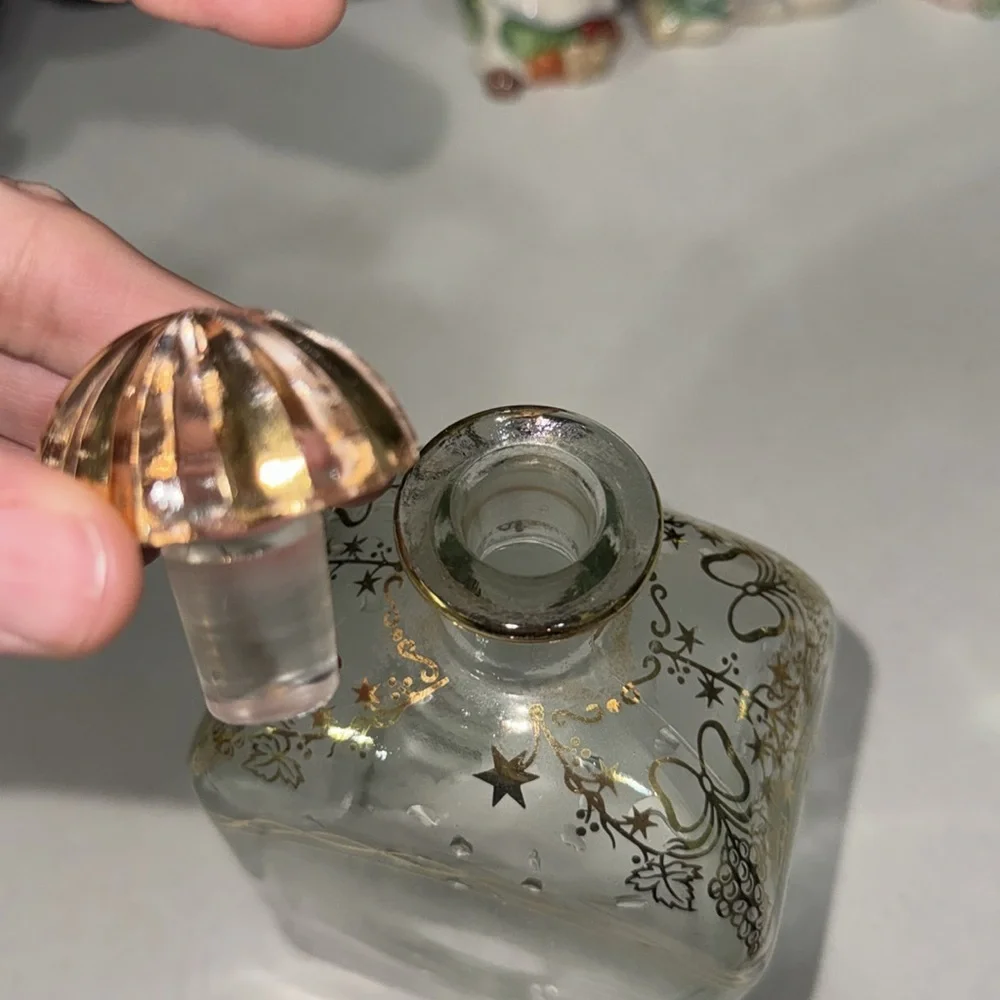 Liquor Bottle Jerez Spain Decanter Georgian style w/ Stopper Gold Lepanto Brandy